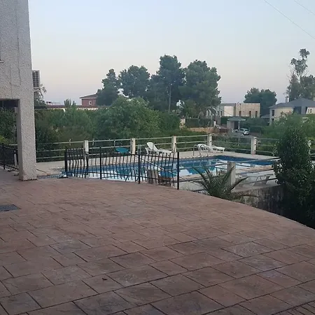 Calicanto House & Pool 托伦特